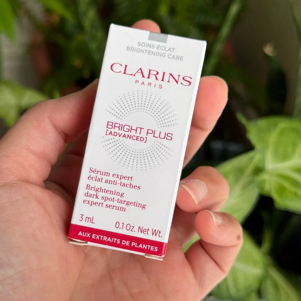 Clarins Bright Plus Brightening Vitamin C & Niacinamide Dark Spot Serum – 3ML